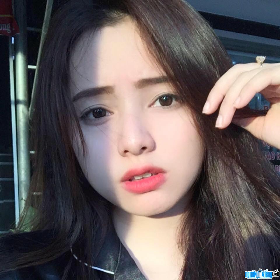 Latest image of hot girl Le Huynh Ngan Quynh