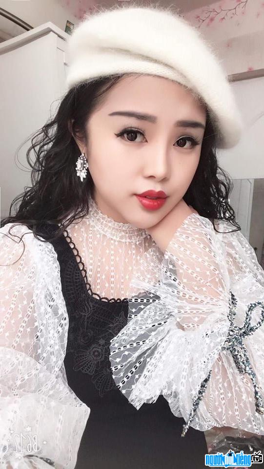 Hình ảnh mới về hot girl Nguyễn Khánh Chi