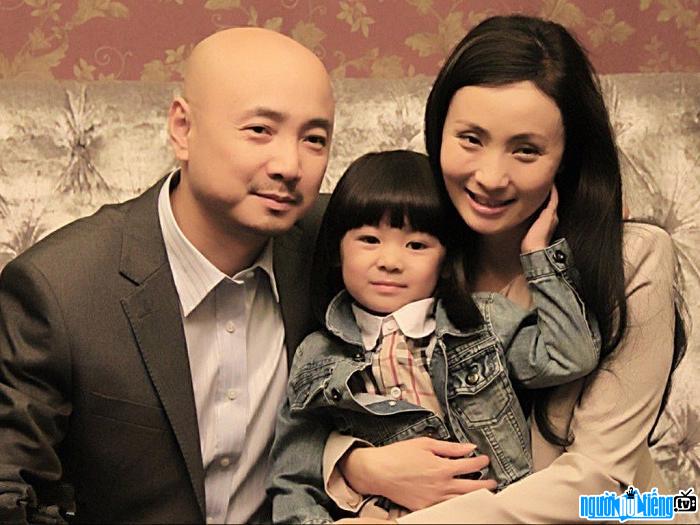The happy family of actor Tu Tranh
