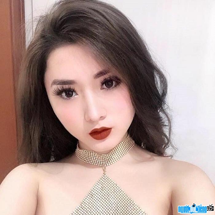 Vẻ ngoài ngọt ngào của hot girl Nguyễn Lan Anh