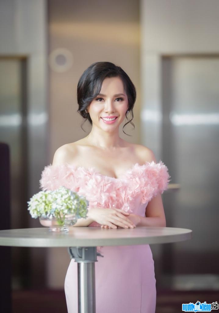  Chau Ngoc Bich was crowned Miss Entrepreneur Universe 2018 in Japan