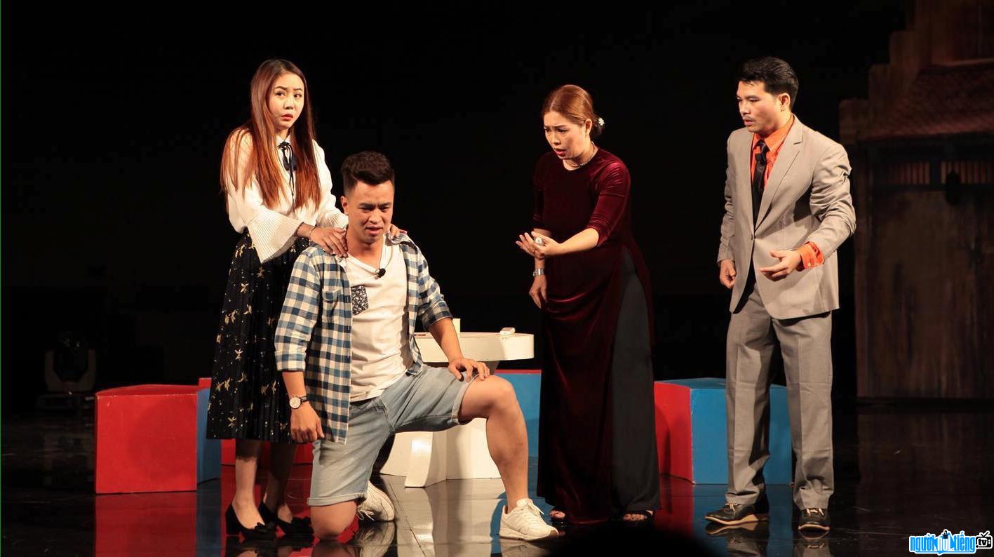  Ly Chi Huy is an actor of Youth Theater