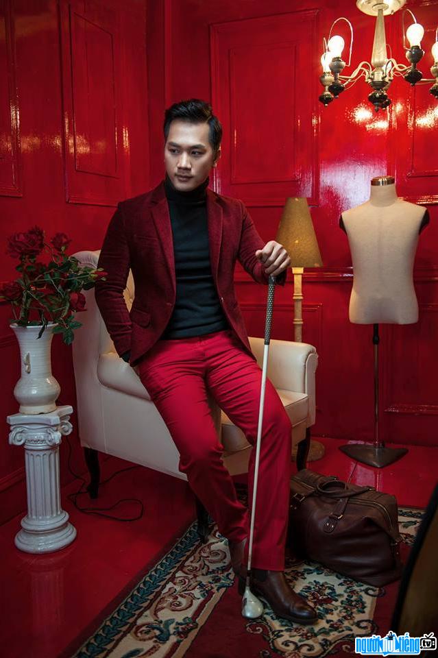 A new image of actor Le Manh Phuong