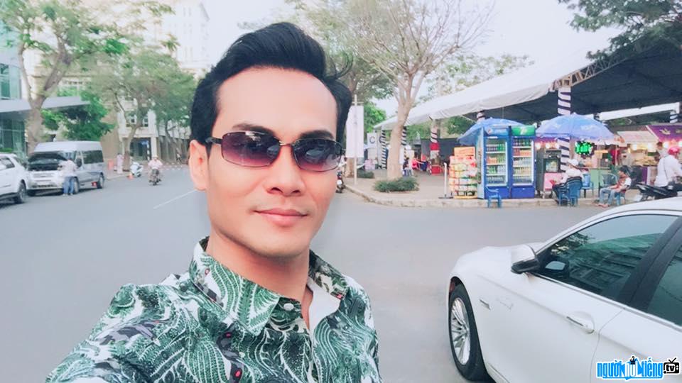 Latest picture of actor Le Vinh