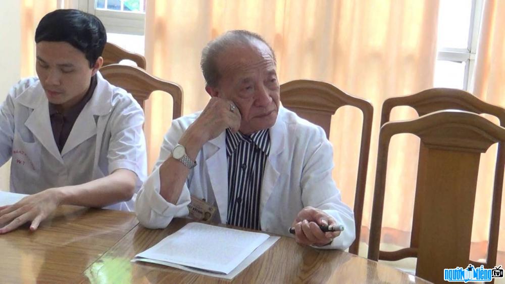  A new picture of Doctor Nguyen Tai Thu