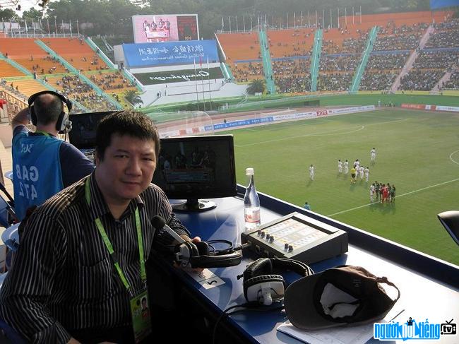  veteran commentator Quang Huy