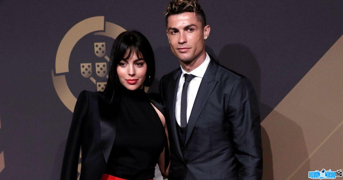 Bức ảnh người mẫu Georgina Rodriguez và bạn trai - danh thủ Cristiano Ronaldo