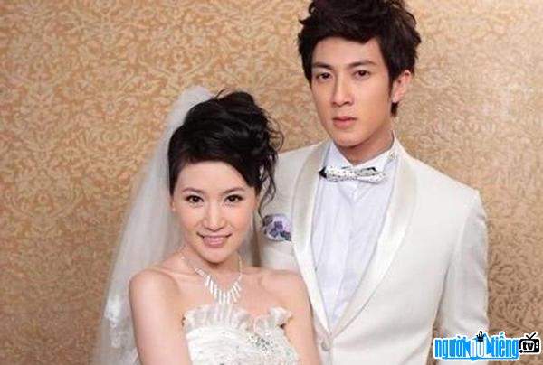  Singer Wu Zun's wedding photo