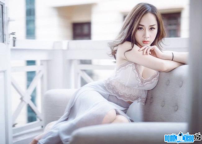  Hot girl Hoang Thanh Thuy becoming a successful businessman