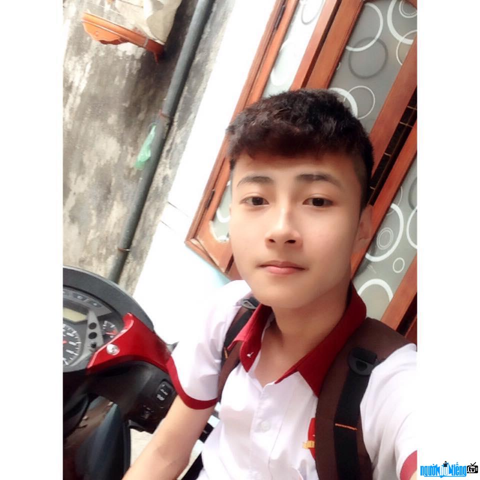 A new photo of hot boy Pham Thanh Nhan