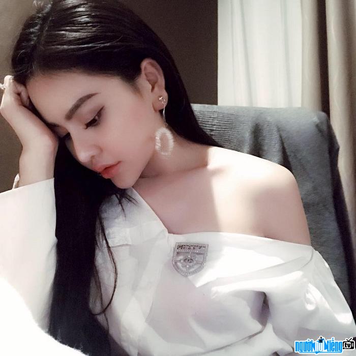 Hot girl Nguyễn Huỳnh Như xinh đẹp và quyến rũ