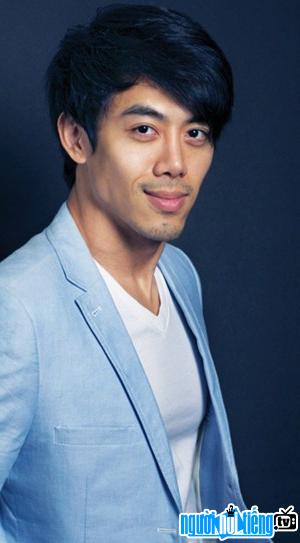  A new photo of actor Leon Quang Le