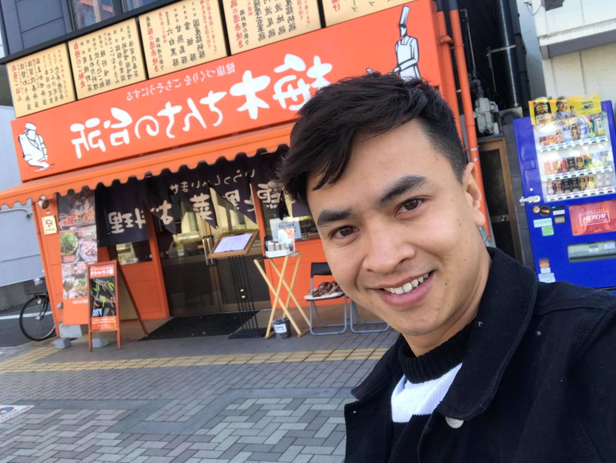  Picture of actor Ly Chi Huy in Japan