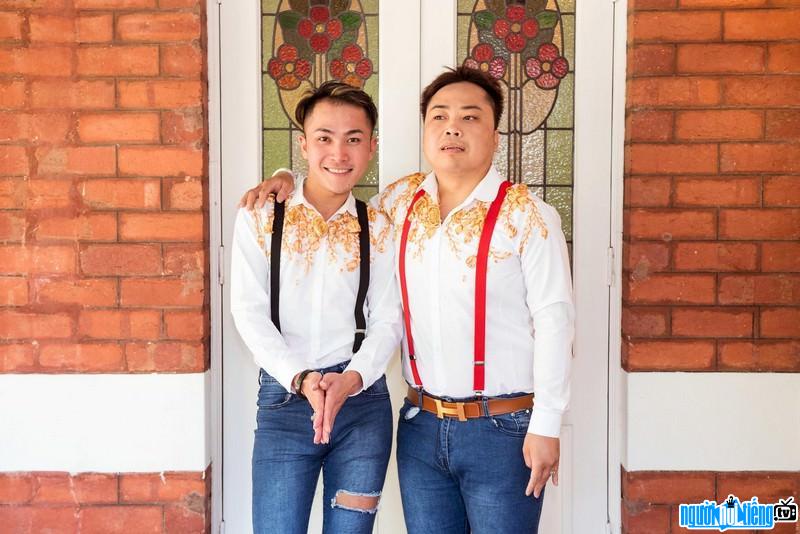  Singer Truong Bao Xuyen and rumored boyfriend officially became husband and wife