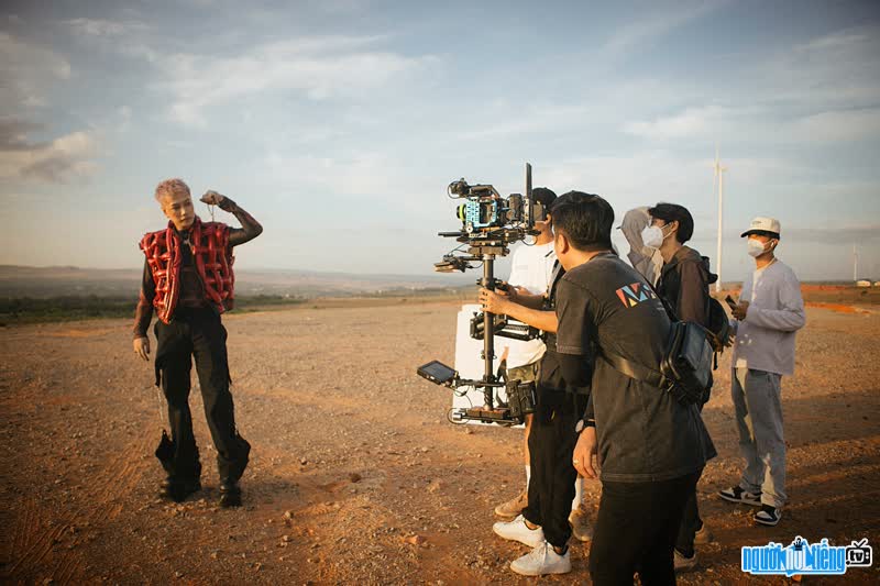 Phan Len is successful in the music video direction