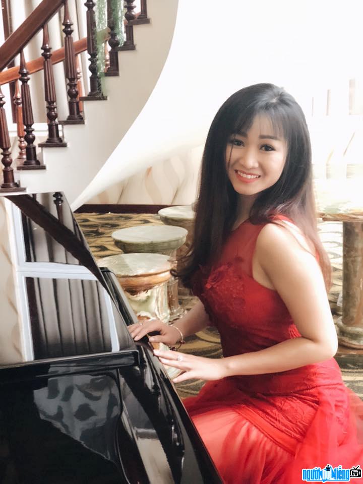 Phương Trang nổ tiếng từ chương trình "Tuyệt đỉnh song ca 2016"