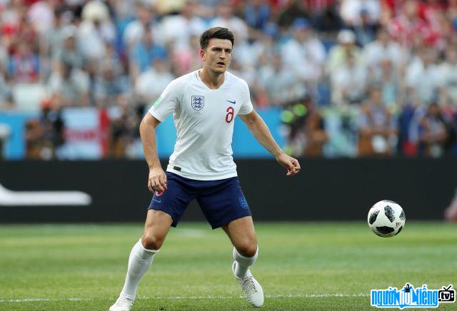 Picture of Harry Maguire playing on the pitch