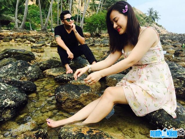  Comedian Duy Phuoc and beautiful wife