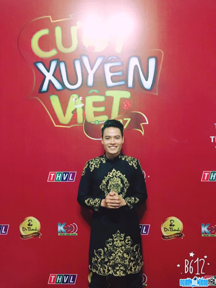  Picture of comedian Vo Tan Phat at Laughing through Vietnam 2017