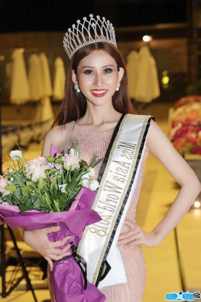  Miss Chi Nguyen glorifies Vietnam in the world beauty arena
