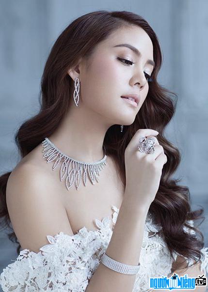 Diễn viên Janie Tienphosuwan được xem là nữ hoàng thị phi của showbiz Thái Lan
