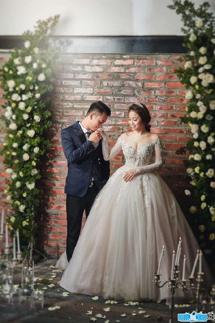  Wedding photo of architect Nguyen Tien Dung