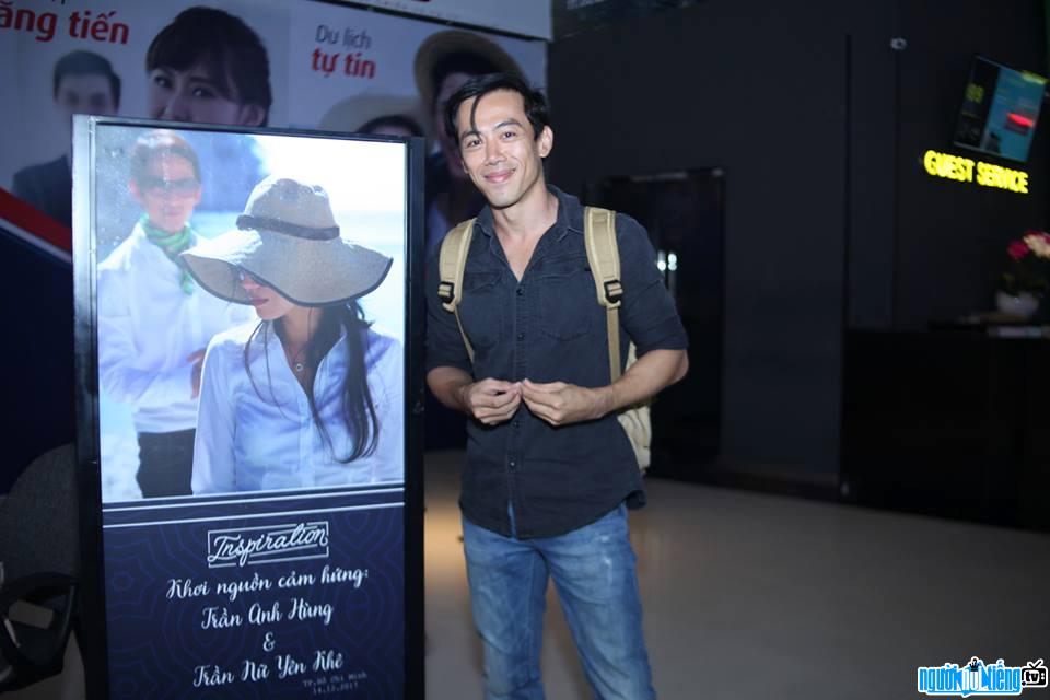 Hình ảnh diễn viên Leon Quang Lê tại một buổi công chiếu phim