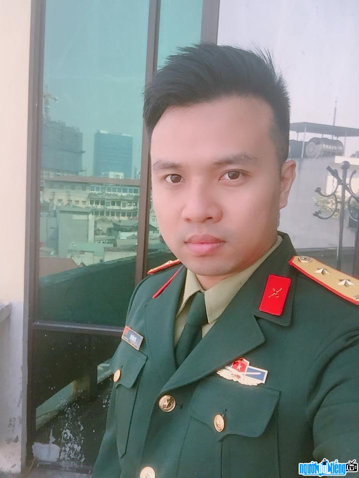The latest image of actor Han Quang Tu