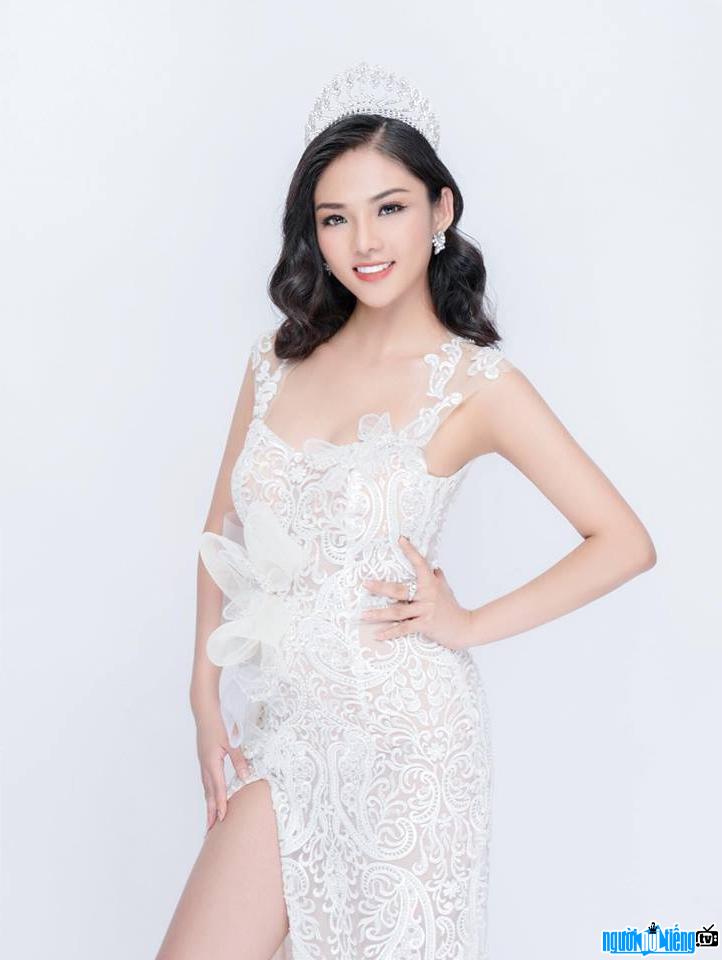  Asia Queen Huynh Thanh Thy has a very attractive body