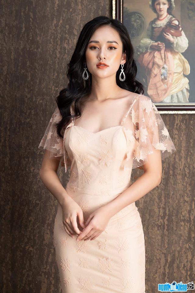 Thu Ha is beautiful and charming