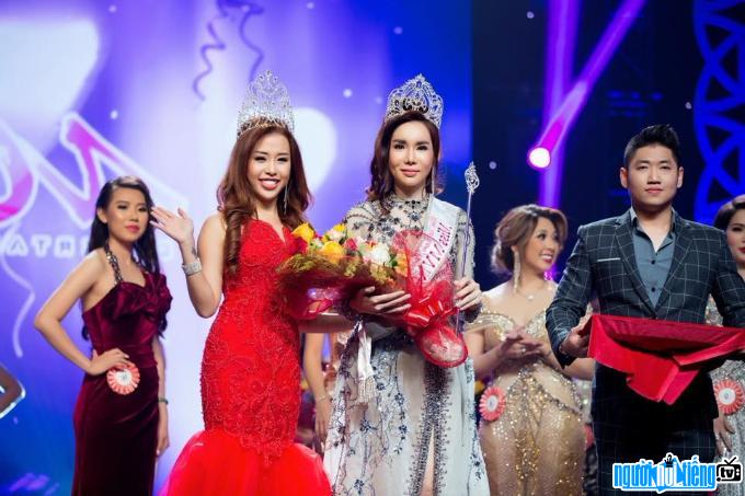 Người đẹp Lã Kỳ Anh đăng quang Hoa hậu Thế giới người Việt 2018 tại Mỹ