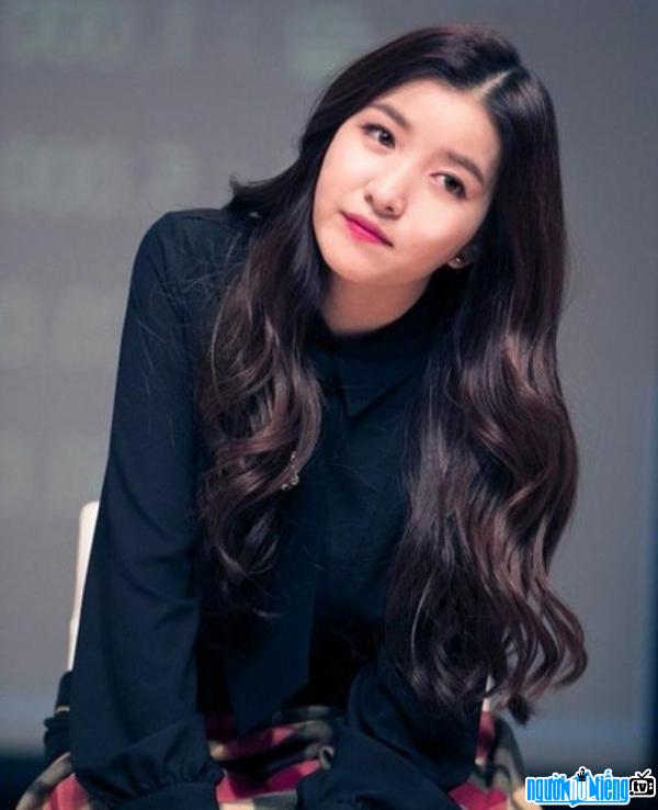  Sowon is the leader of the girl group G-Friend