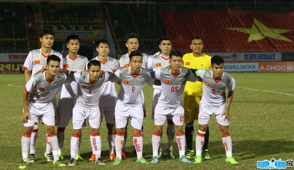  Thanh Son with his teammates participating in the World Cup