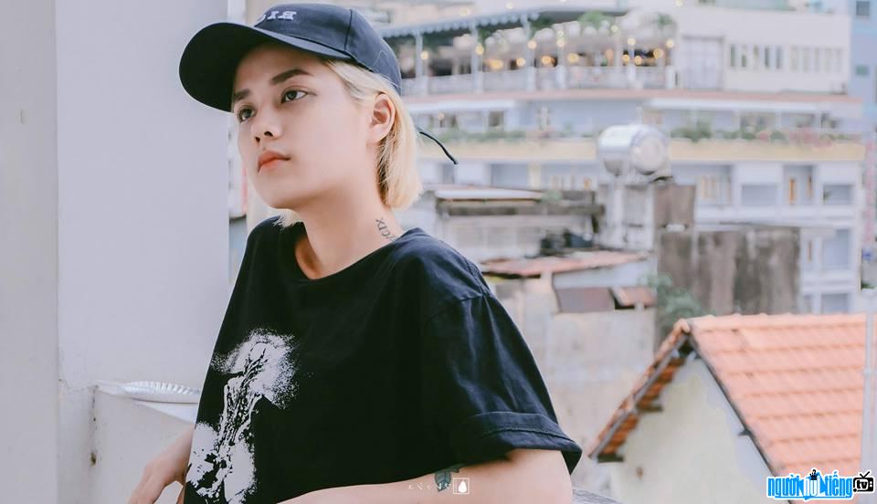  Le Anh's beautiful personality with Tomboy style
