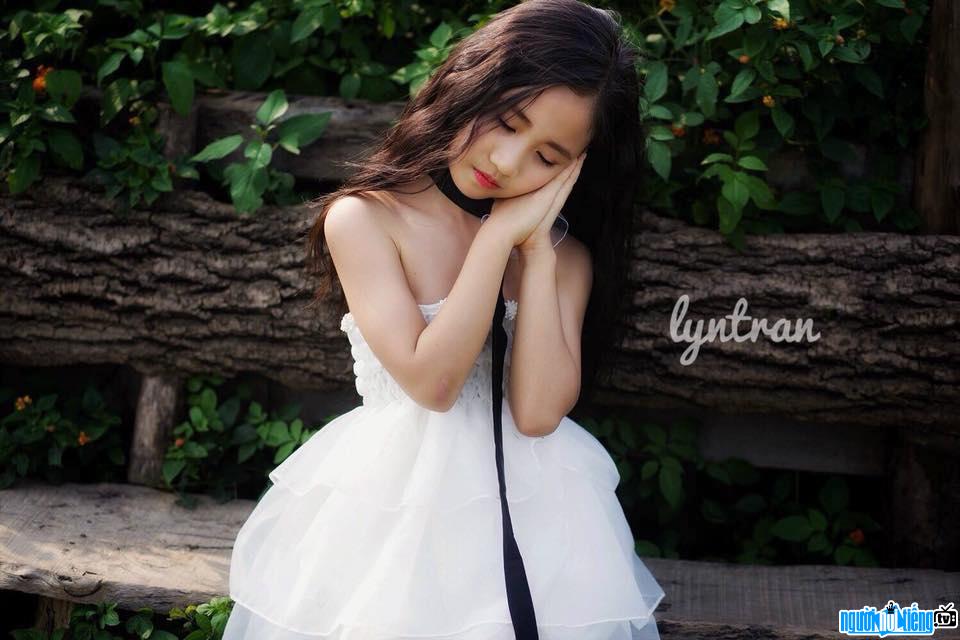  Minh Anh is dreaming with a white dress