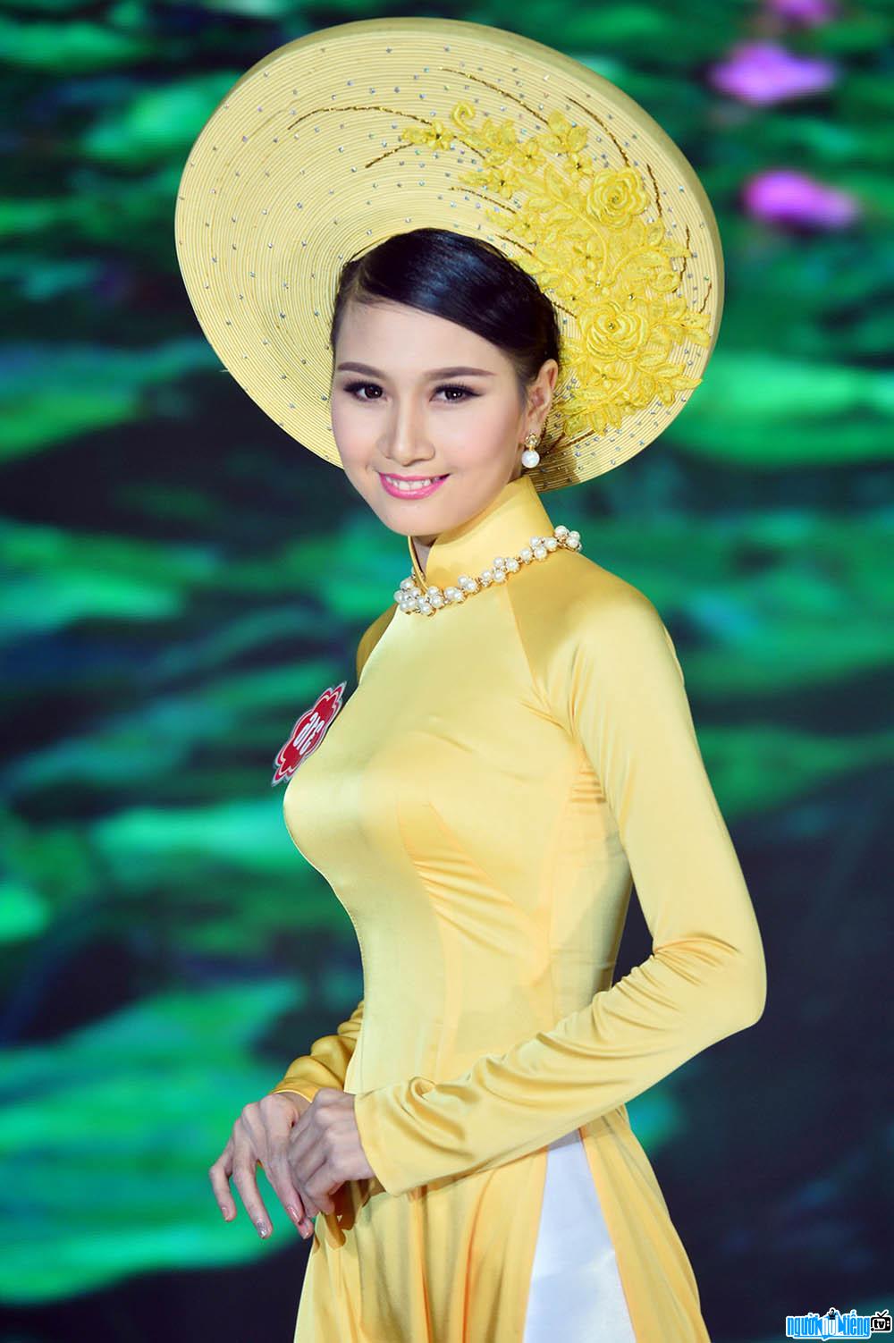 Hình ảnh người đẹp Nguyễn Thị Hà tại cuộc thi Hoa hậu Việt Nam 2014
