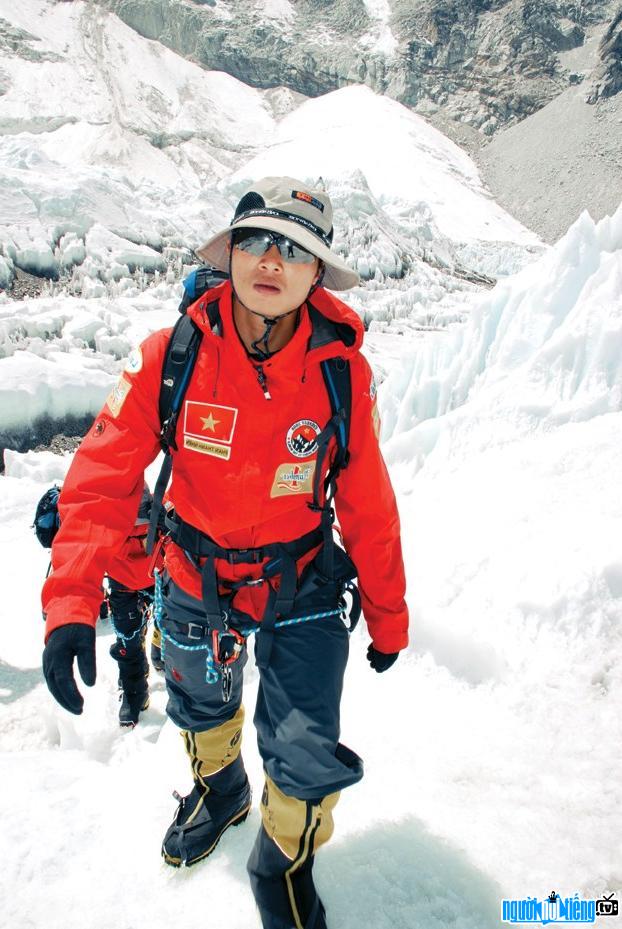 Phan Thanh Nhien's image - An inspiration to young people who love to conquer heights