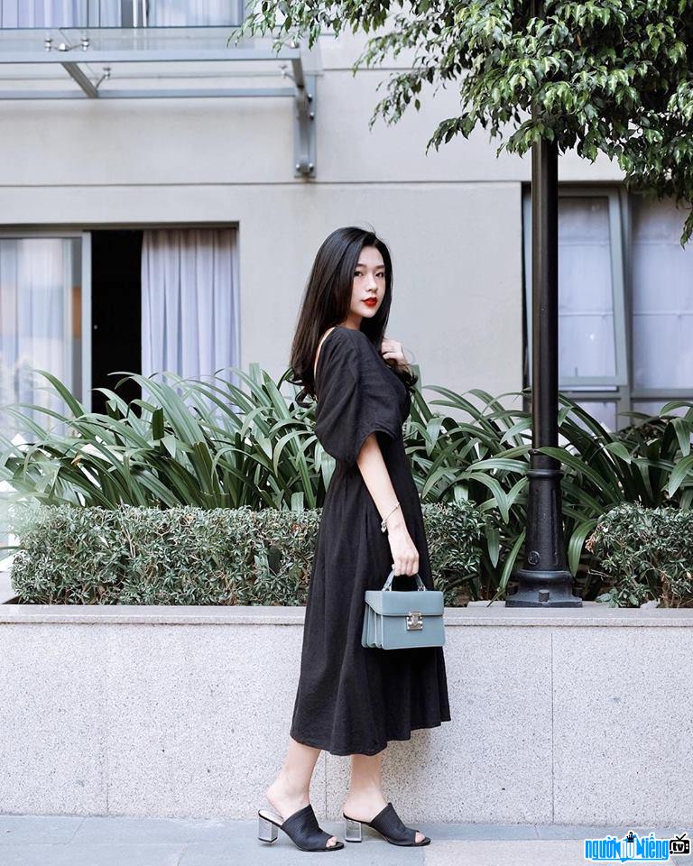  Thanh Huyen's fashion style is extremely luxurious