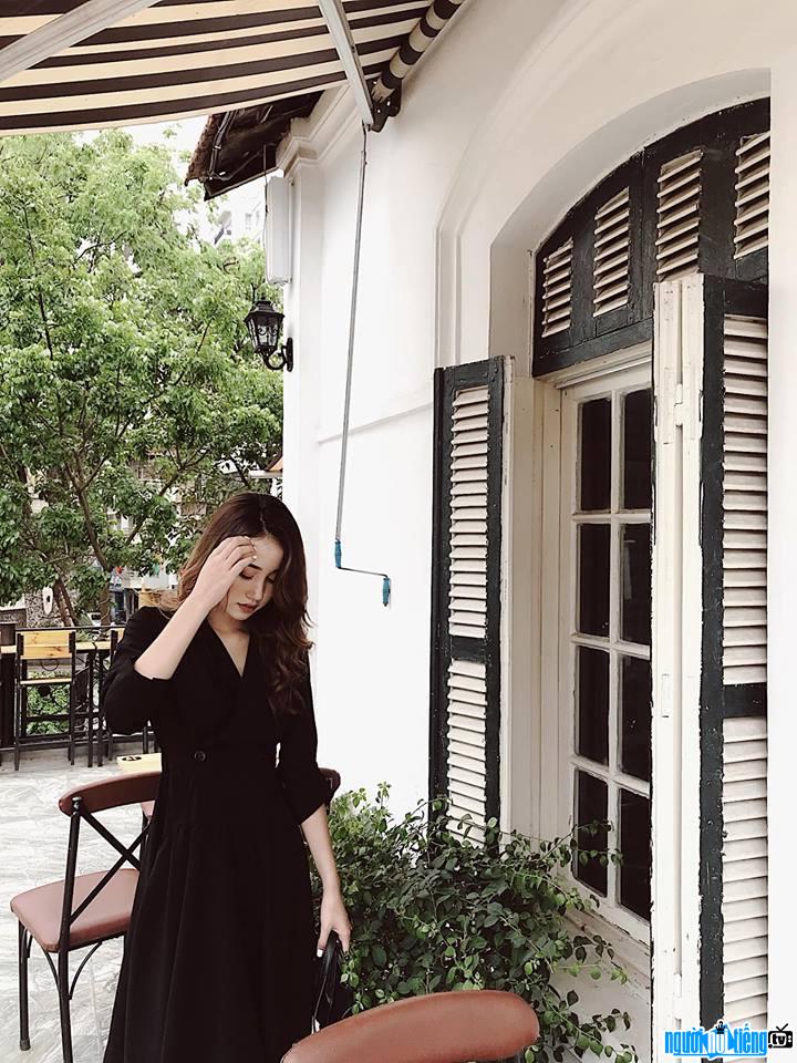  charming and beautiful Thuy Trang