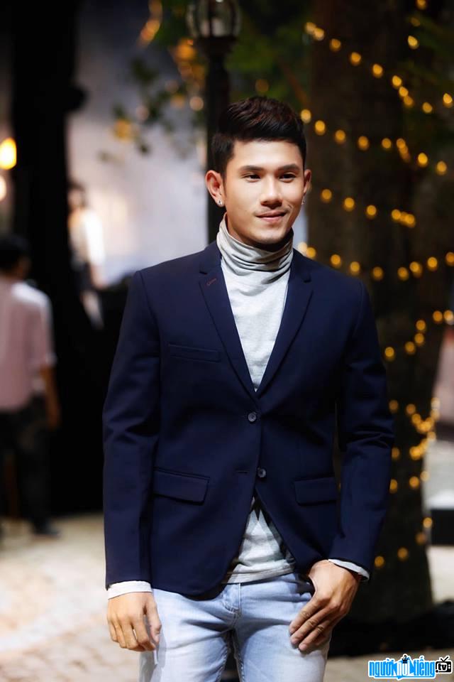  Close-up of standard handsome The handsome man of model Jia Thanh Vu