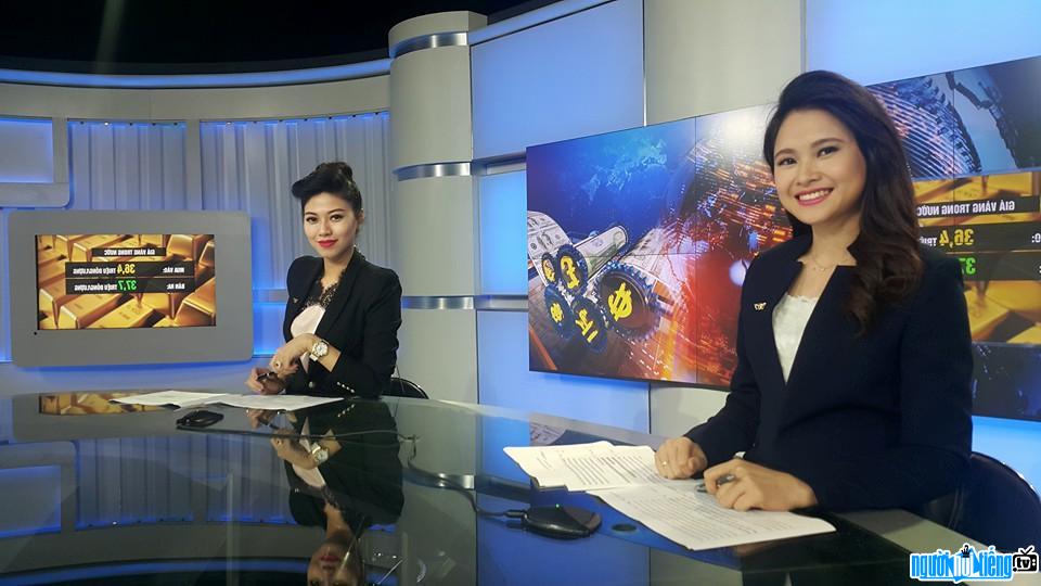 BTV Khánh Ly dẫn chương trình Chuyển động 24h