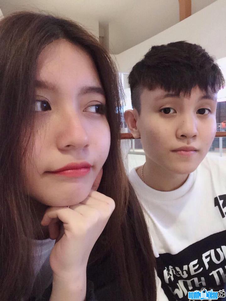  Kim Phung is handsome with his girlfriend