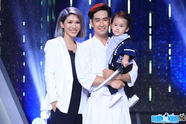  the happy little family of Ngoc Ho