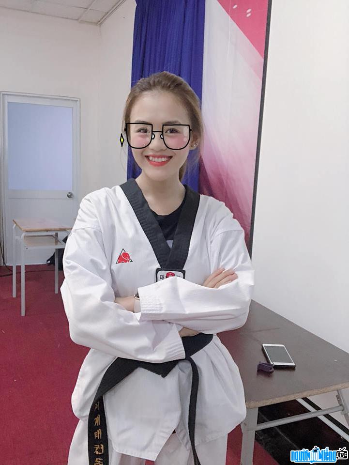  Thao Uyen is beautiful in Taekwondo costume.