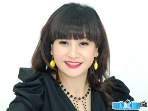 Comedy actor Cat Phuong