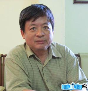 Composer Do Hong Quan