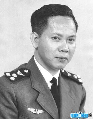 
Literator Nguyen Xuan Vinh