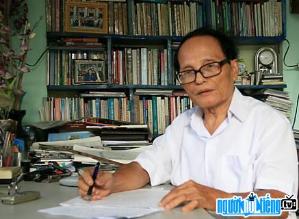 Poet Giang Nam