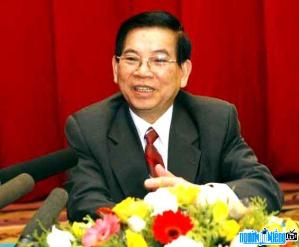 Politicians Nguyen Minh Triet