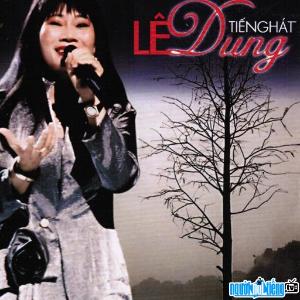Singer Le Dung